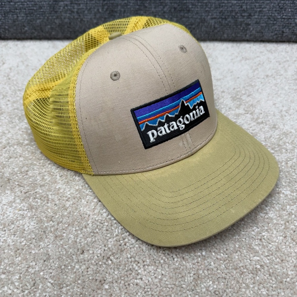 Patagonia snapback trucker Hat Cap yellow mesh‎